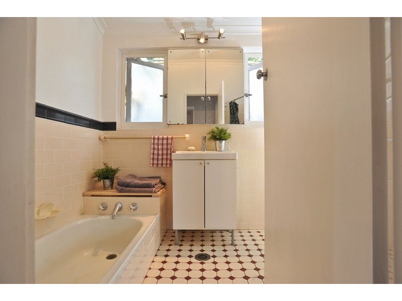 32 Rudd Street, Wagga Wagga NSW 2650