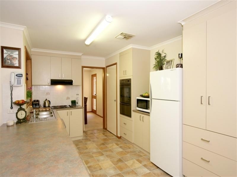 23 Stellway Close, Kooringal NSW 2650