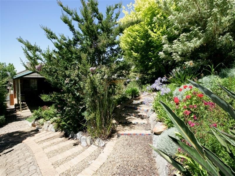 23 Stellway Close, Kooringal NSW 2650