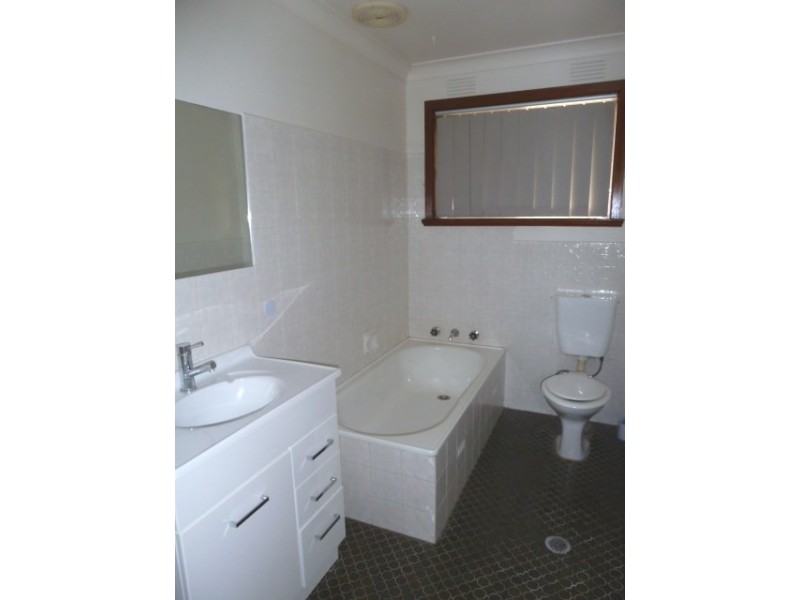 2 Huron Crescent, Wagga Wagga NSW 2650