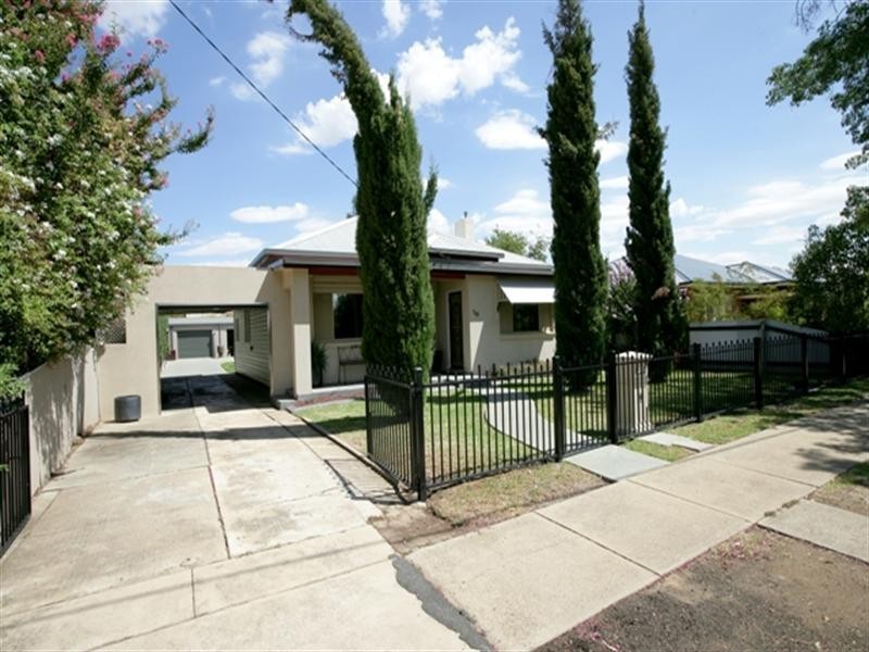 50 Gormly Avenue, Wagga Wagga NSW 2650