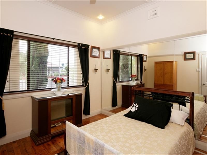 50 Gormly Avenue, Wagga Wagga NSW 2650