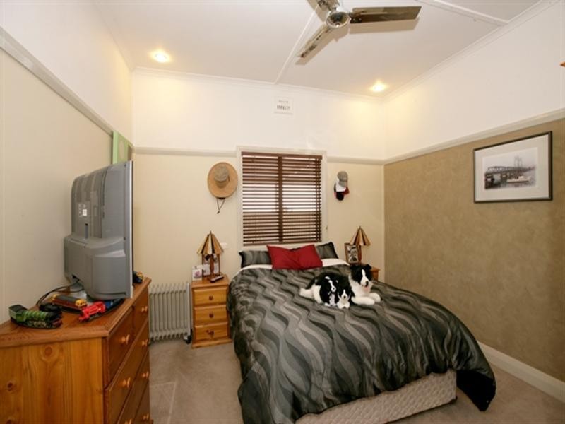 50 Gormly Avenue, Wagga Wagga NSW 2650