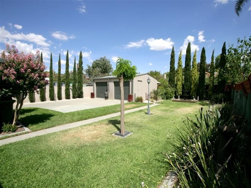 50 Gormly Avenue, Wagga Wagga NSW 2650