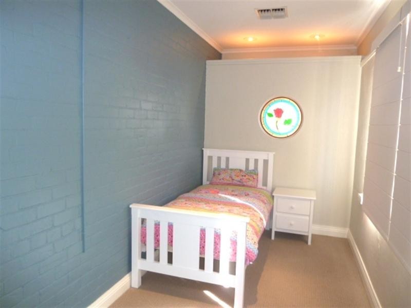 229 Kincaid Street, Wagga Wagga NSW 2650