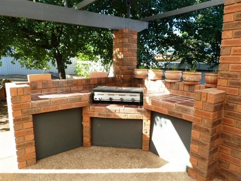 11 Gunyah Place, Wagga Wagga NSW 2650