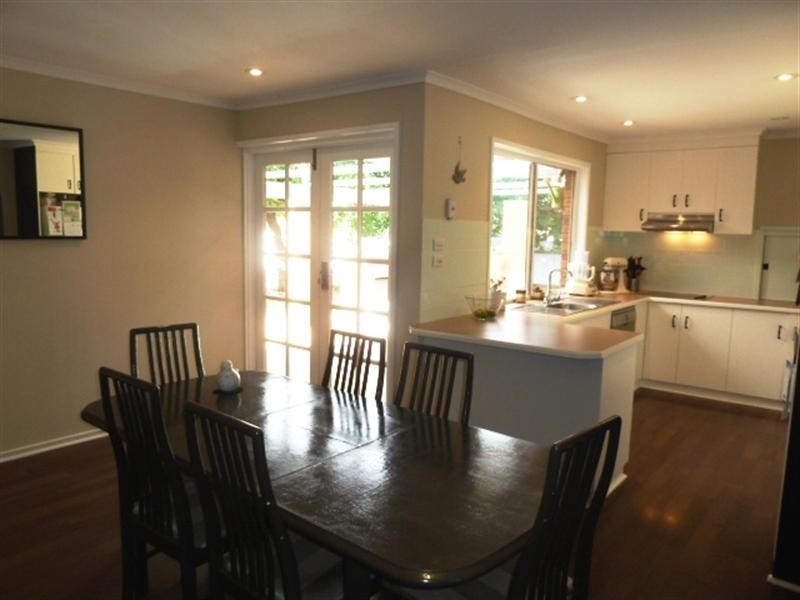 11 Gunyah Place, Wagga Wagga NSW 2650