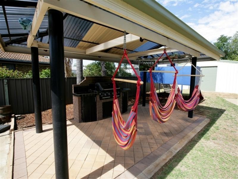 16 Ilex Street, Lake Albert NSW 2650