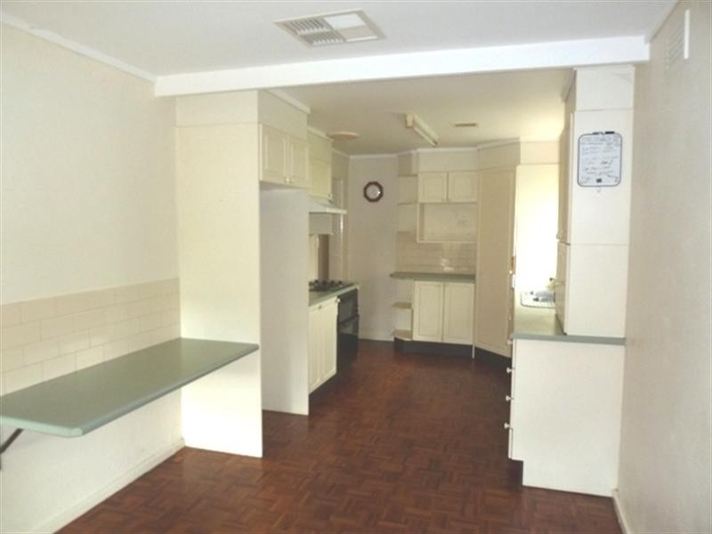 30 Inglis Street, Wagga Wagga NSW 2650