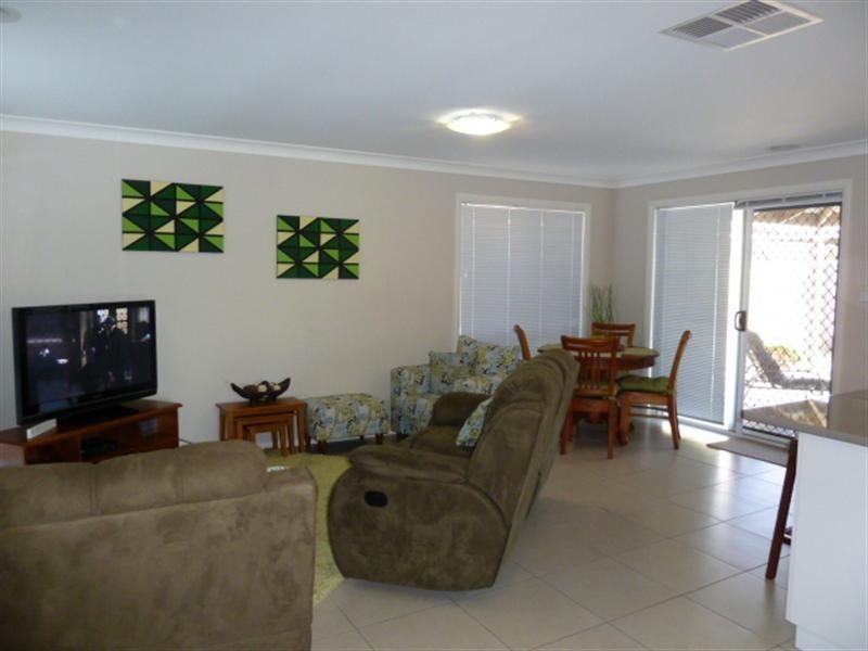 100 Mima Street, Wagga Wagga NSW 2650