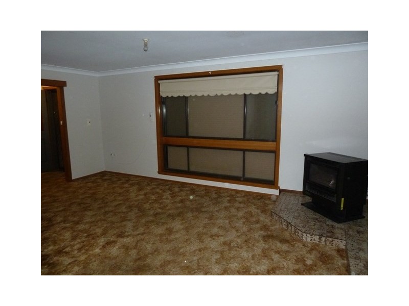 24 Jasmin Crescent, Lake Albert NSW 2650