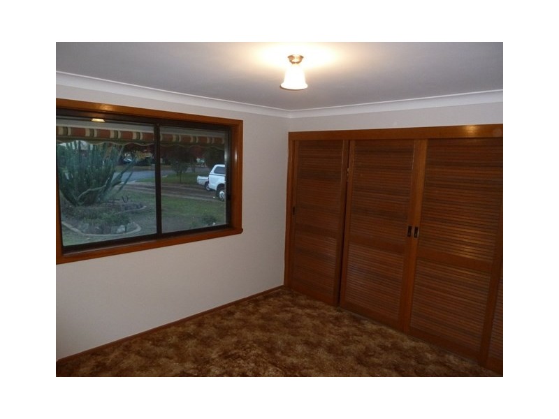 24 Jasmin Crescent, Lake Albert NSW 2650