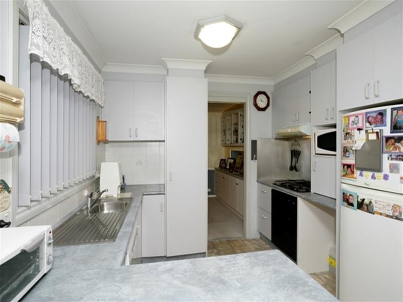 45 Yentoo Drive, Glenfield Park NSW 2650