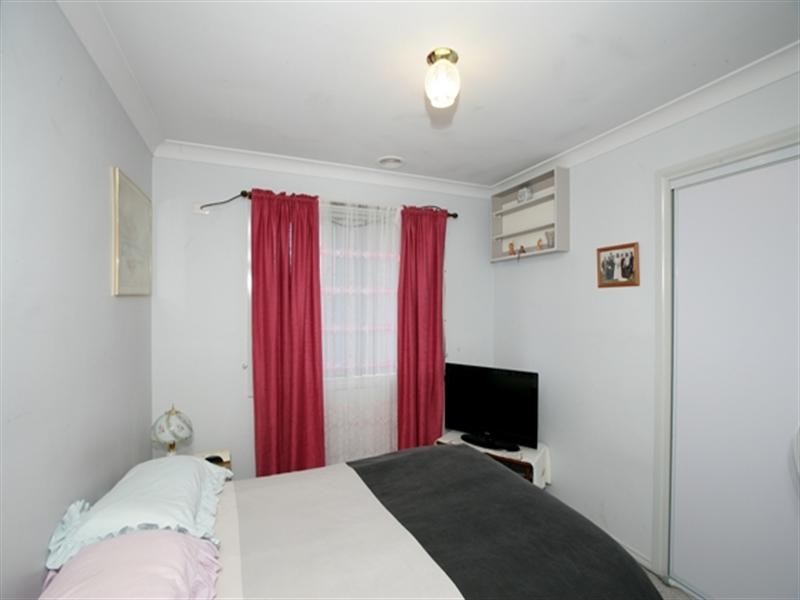 45 Yentoo Drive, Glenfield Park NSW 2650