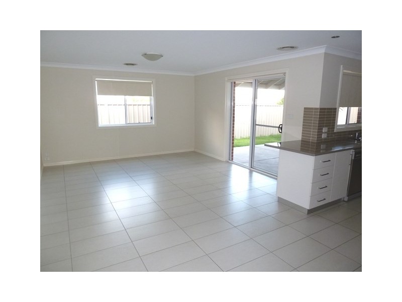 14 Carinya Street, Wagga Wagga NSW 2650