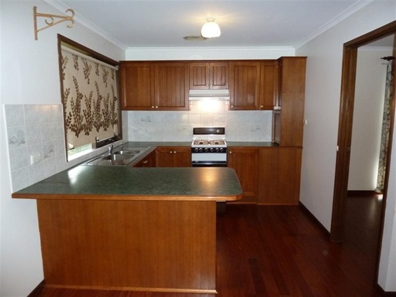 27 Pugsley Avenue, Wagga Wagga NSW 2650