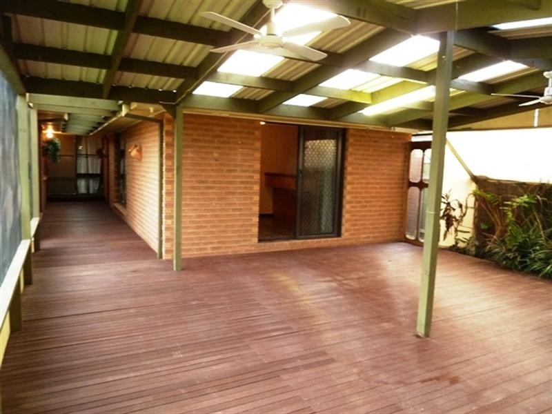 27 Pugsley Avenue, Wagga Wagga NSW 2650