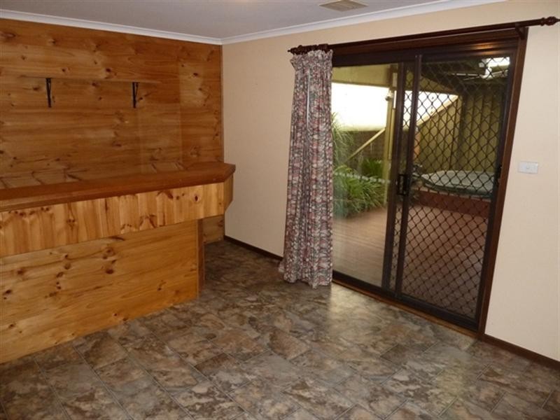 27 Pugsley Avenue, Wagga Wagga NSW 2650