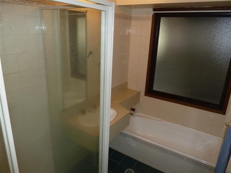 27 Pugsley Avenue, Wagga Wagga NSW 2650