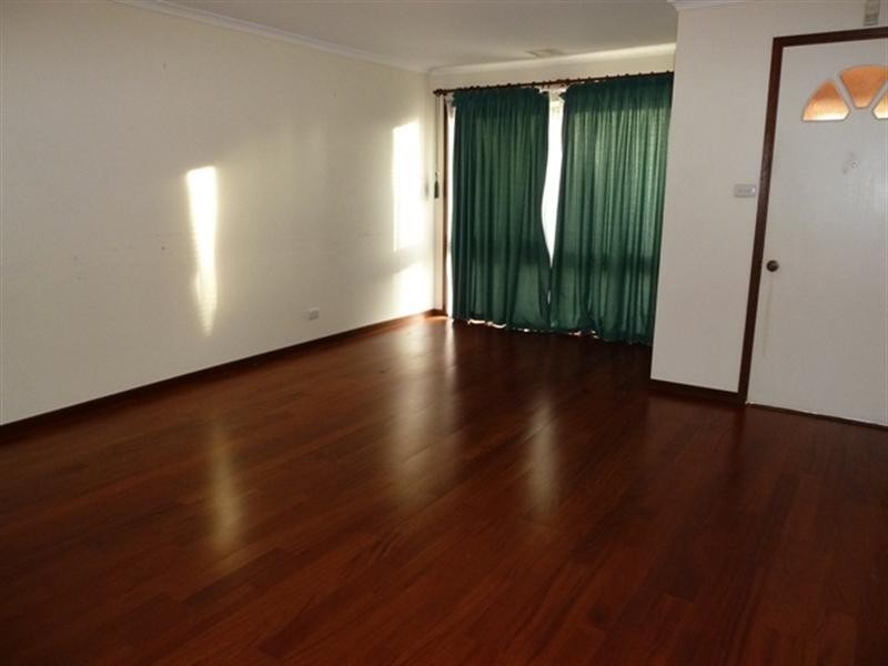 27 Pugsley Avenue, Wagga Wagga NSW 2650