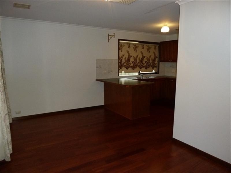 27 Pugsley Avenue, Wagga Wagga NSW 2650