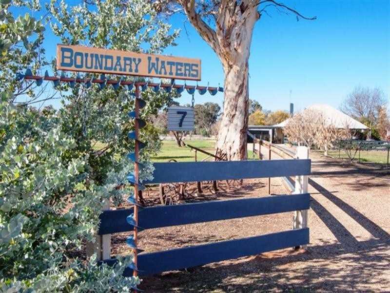 7 Pioneer Avenue, Wagga Wagga NSW 2650