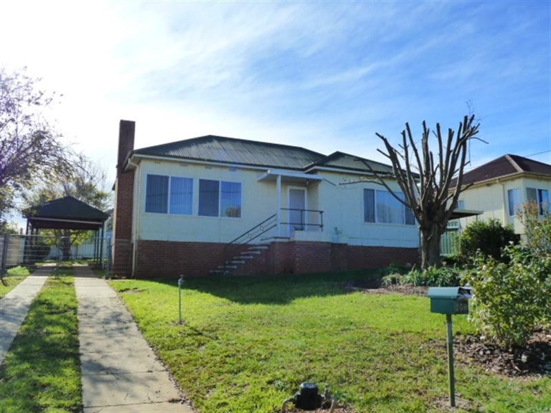 150 Macleay Street, Wagga Wagga NSW 2650