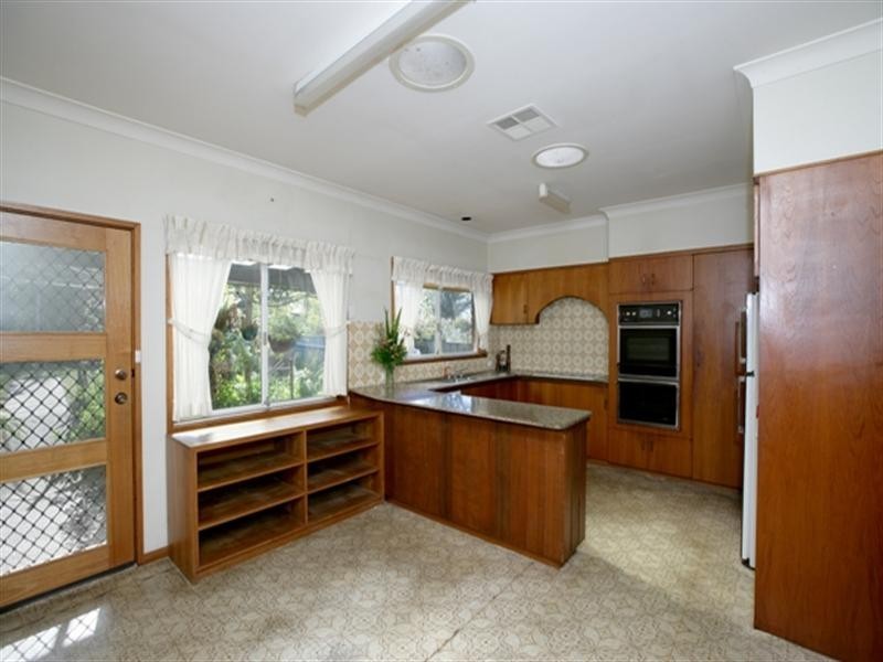 85 Stanley Street, Kooringal NSW 2650