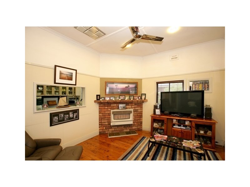 50 Gormly Avenue, Wagga Wagga NSW 2650