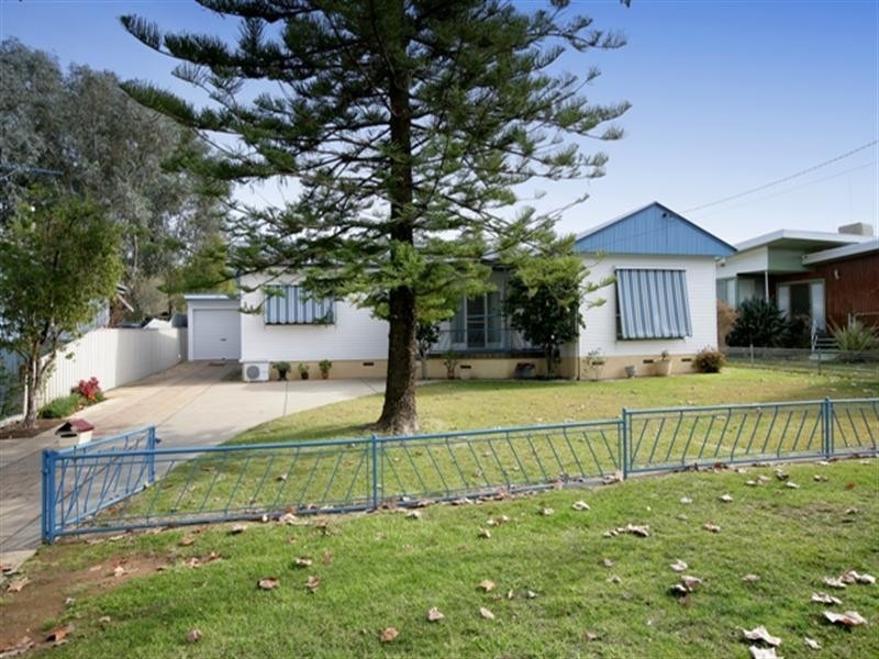 116 Grove Street, Kooringal NSW 2650