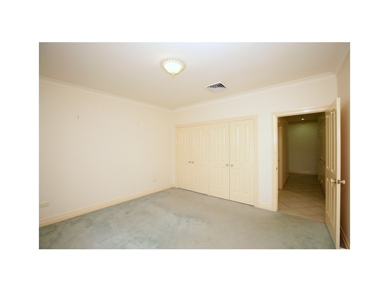 58 Lakehaven Drive, Wagga Wagga NSW 2650
