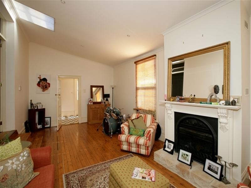 51 Macleay Street, Turvey Park NSW 2650