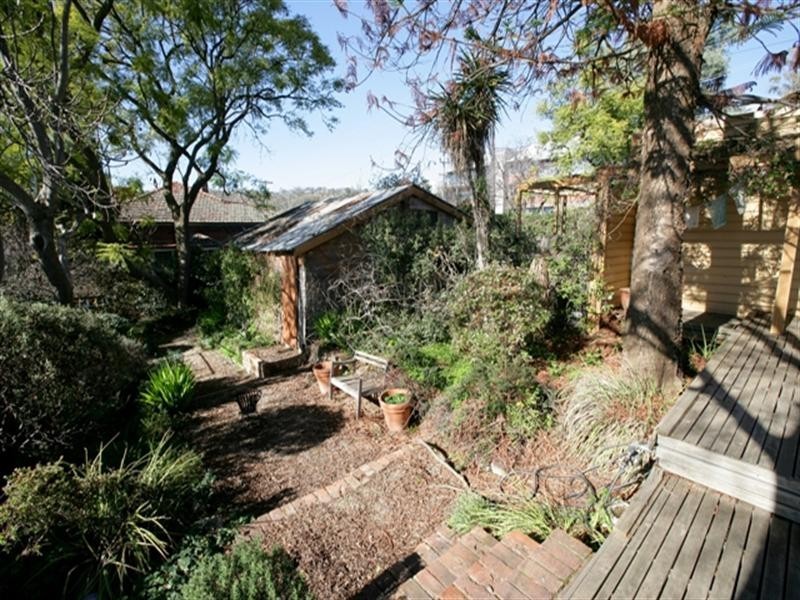 51 Macleay Street, Turvey Park NSW 2650