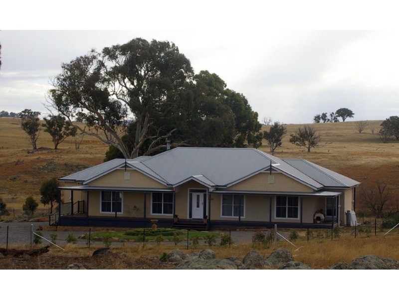 12 Eucalypt Drive, Yass NSW 2582