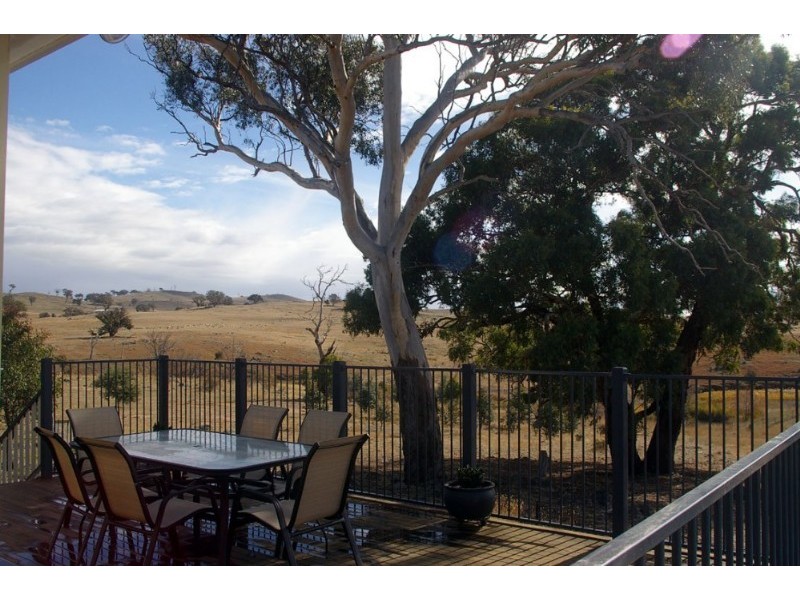 12 Eucalypt Drive, Yass NSW 2582