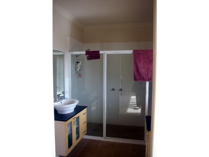 12 Eucalypt Drive, Yass NSW 2582