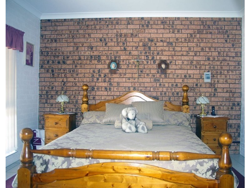 19 Shearsby Crescent, Yass NSW 2582