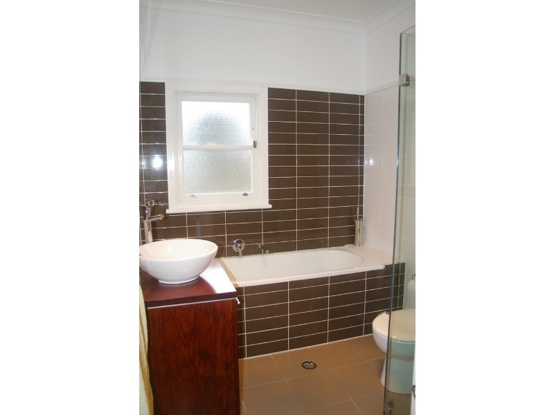 24 Shaw Street, Yass NSW 2582