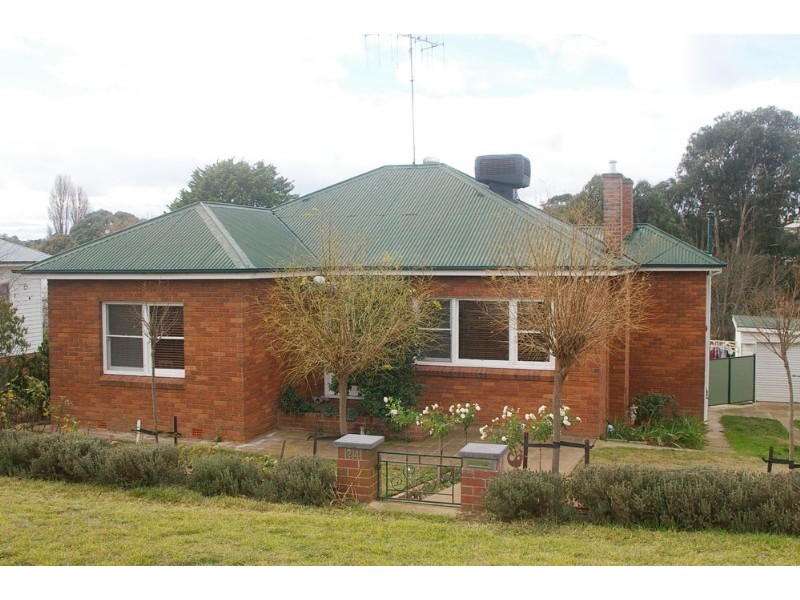 24 Shaw Street, Yass NSW 2582
