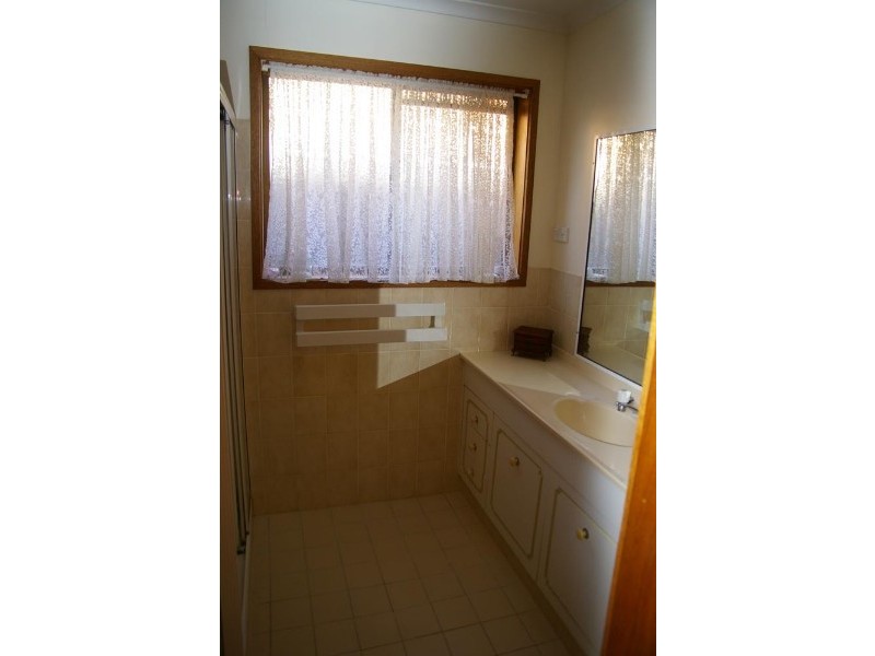 24 Grand Junction Road, Yass NSW 2582