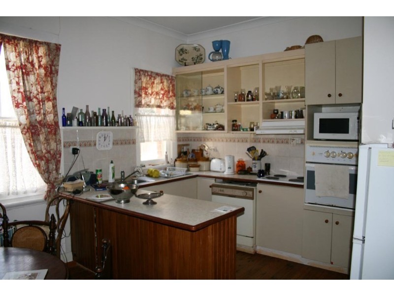 61 Rossi Street, Yass NSW 2582