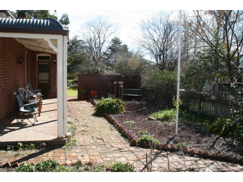 61 Rossi Street, Yass NSW 2582