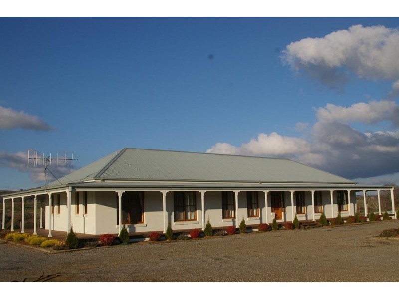 7 Glover Drive, Yass NSW 2582