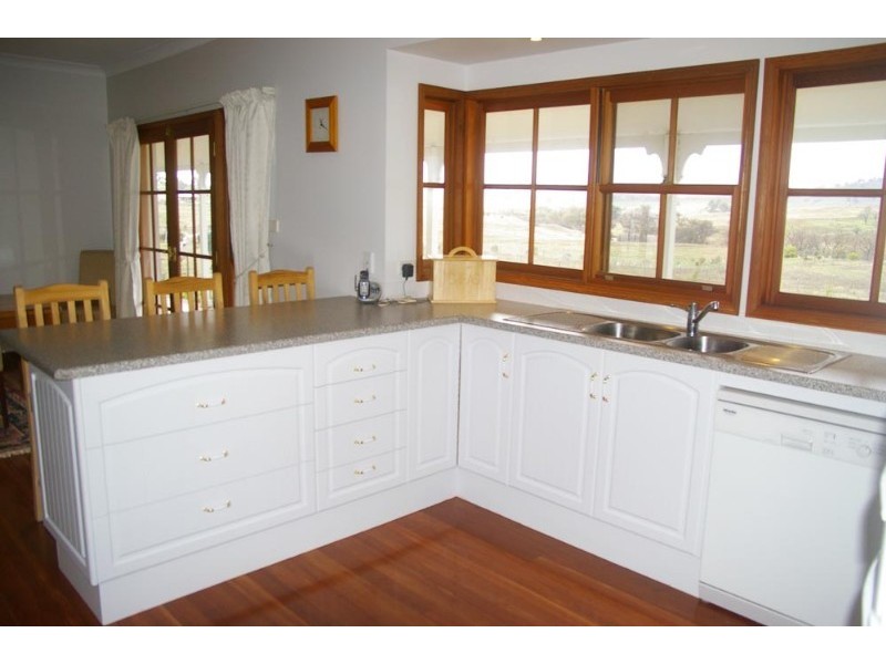 7 Glover Drive, Yass NSW 2582