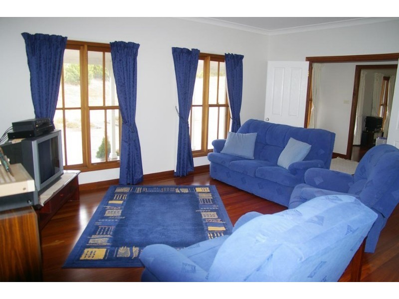 7 Glover Drive, Yass NSW 2582