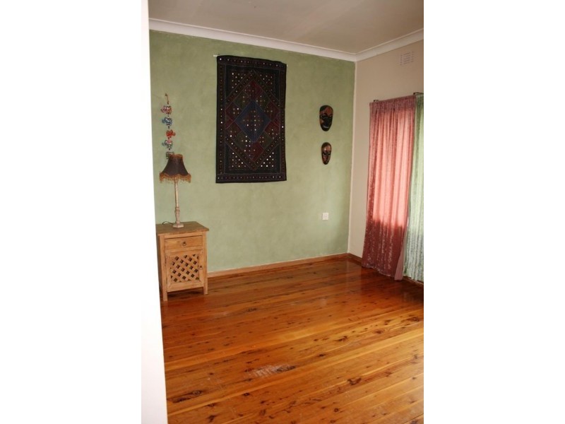 14 Demestre Street, Yass NSW 2582