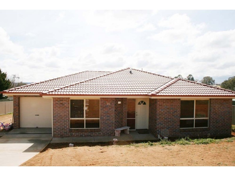 20 Barber Street, Yass NSW 2582