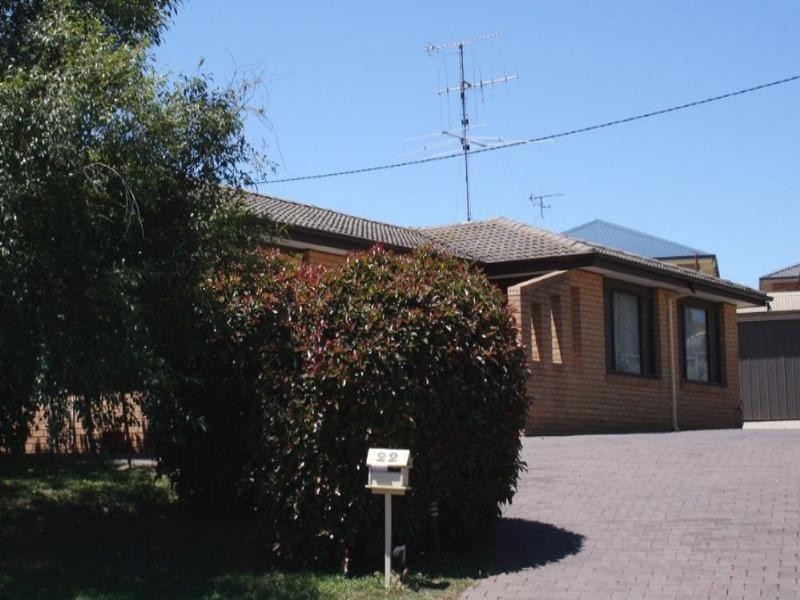 22 Merriman Drive, Yass NSW 2582
