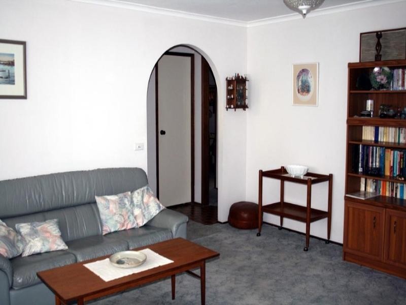 22 Merriman Drive, Yass NSW 2582