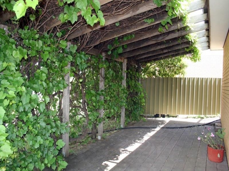 22 Merriman Drive, Yass NSW 2582